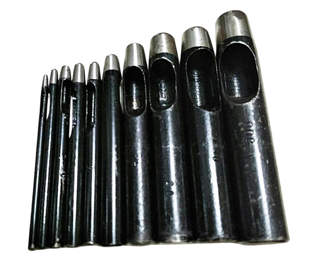 ตุ๊ดตู่ตอกเจาะ